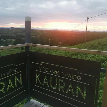 Sobe, - Vina Kauran Bed & Breakfast 3*