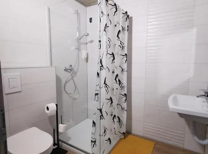 Nocleg ze śniadaniem Sobe, - Vina Kauran